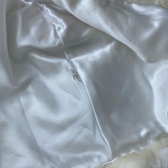 Cream / white faux fur coat / throw - Picture 3 of 5